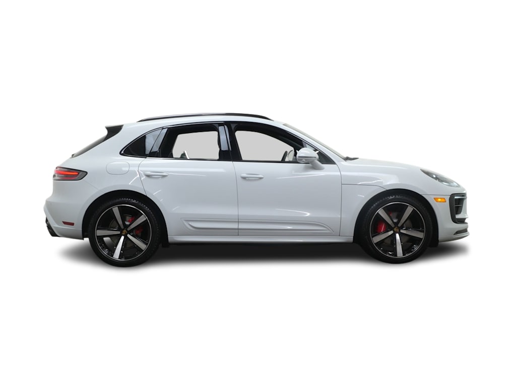 Thumbnail: 2026 Porsche Macan - 15