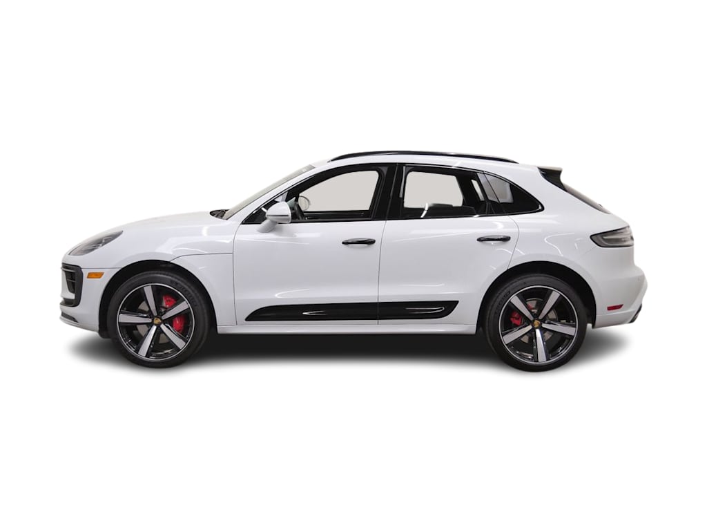 Thumbnail: 2022 Porsche Macan - 3