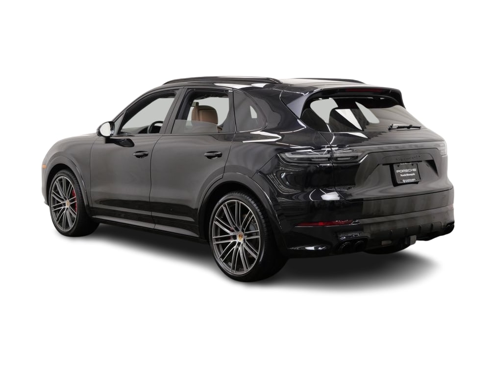 Thumbnail: 2021 Porsche Cayenne - 4