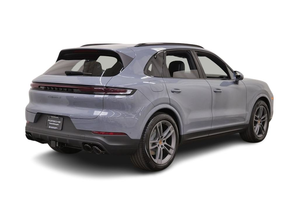 Thumbnail: 2026 Porsche Cayenne - 13
