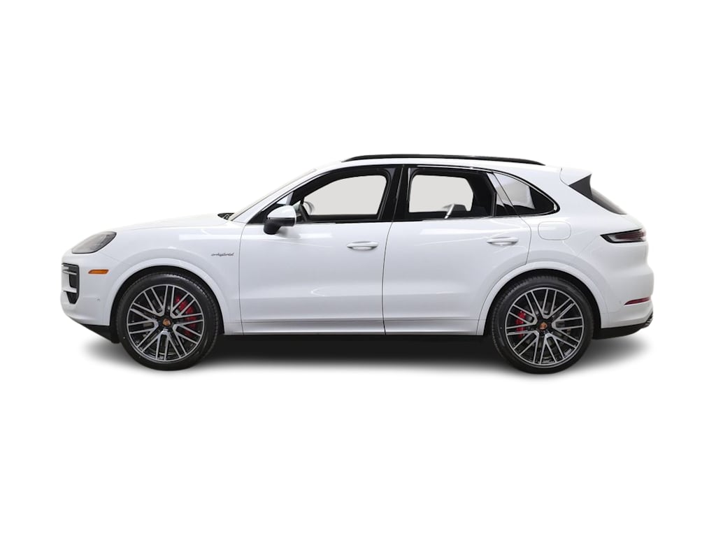 Thumbnail: 2026 Porsche Cayenne - 3