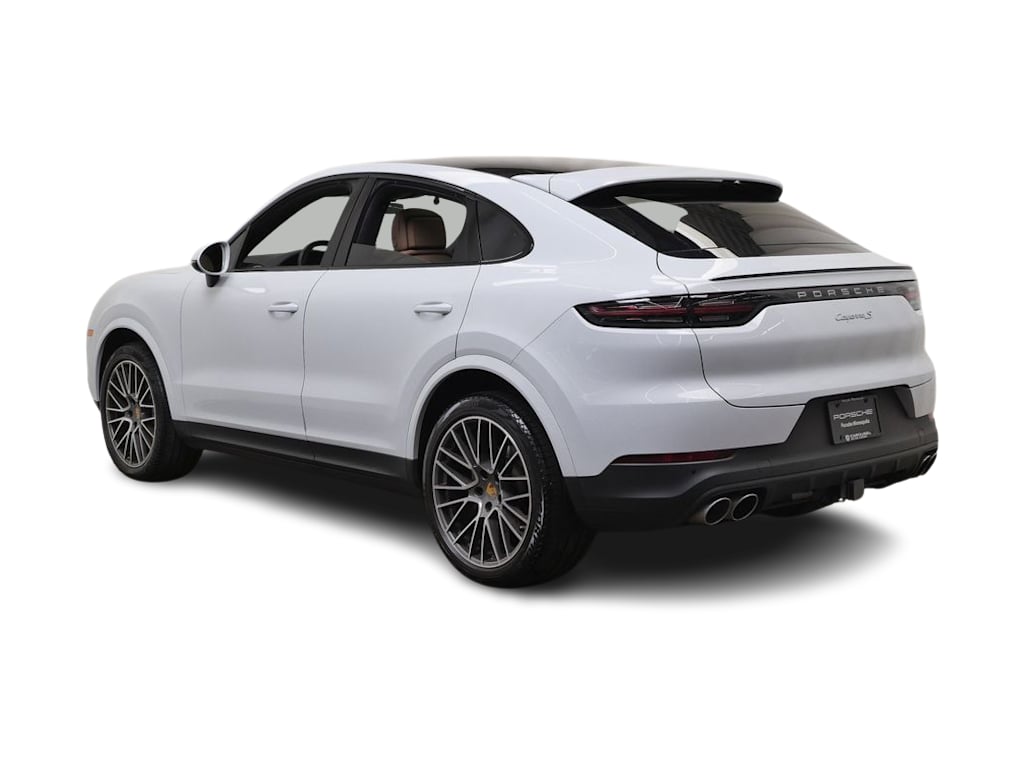Thumbnail: 2023 Porsche Cayenne - 4