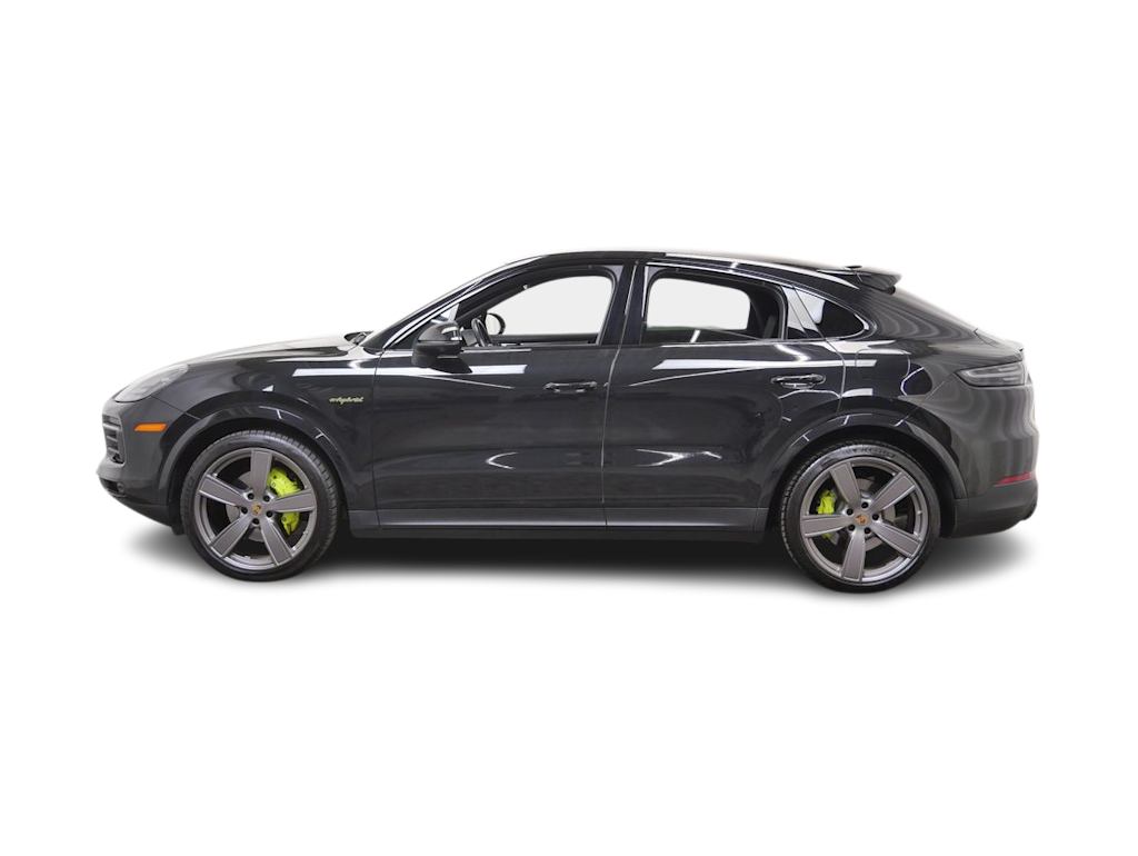 Thumbnail: 2023 Porsche Cayenne - 3