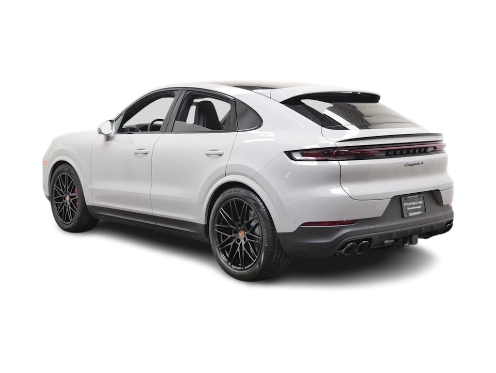 Thumbnail: 2026 Porsche Cayenne - 4