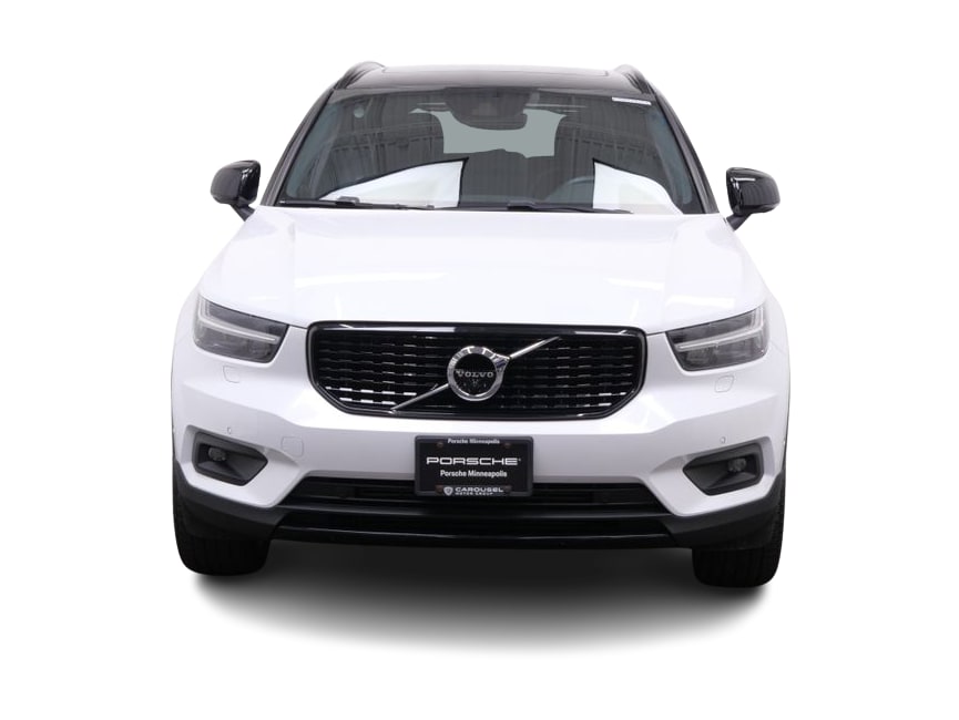 Thumbnail: 2019 Volvo XC40 - 16