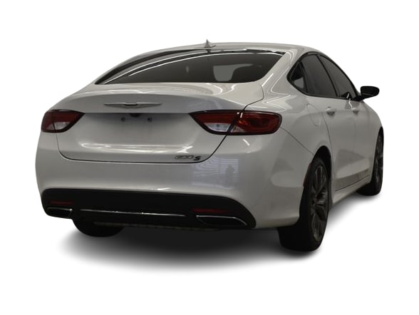Thumbnail: 2015 Chrysler 200 - 19