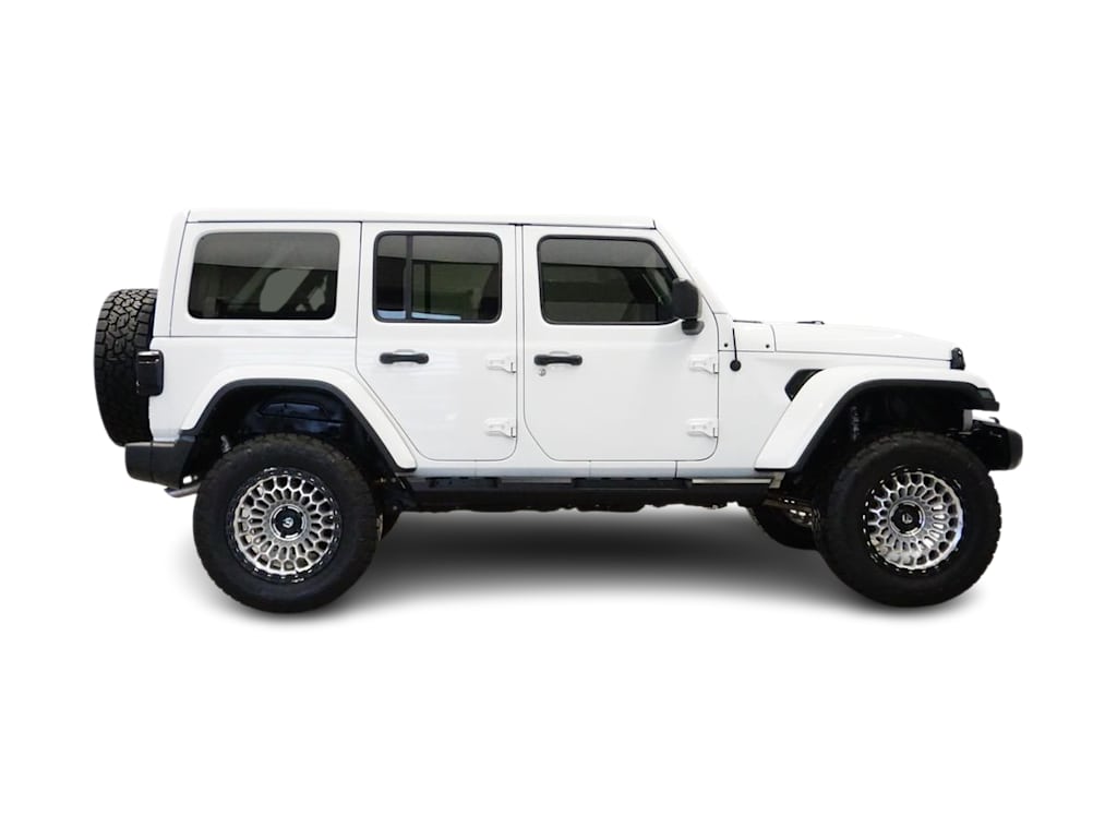Thumbnail: 2022 Jeep Wrangler - 18