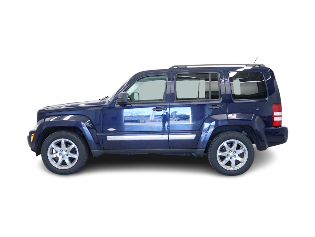 Thumbnail: 2012 Jeep Liberty - 3