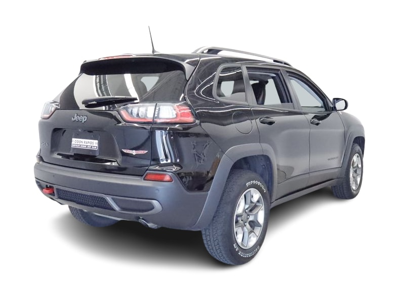 Thumbnail: 2019 Jeep Cherokee - 16