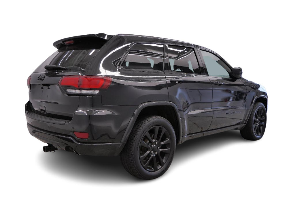 Thumbnail: 2018 Jeep Grand Cherokee - 10