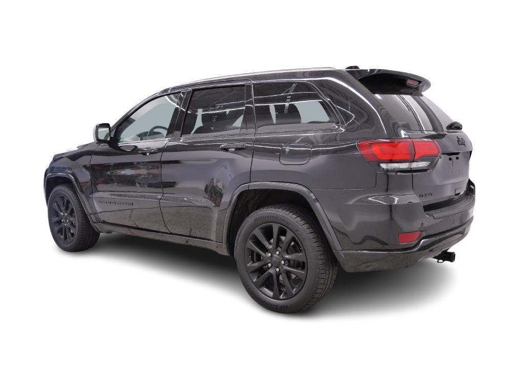 Thumbnail: 2018 Jeep Grand Cherokee - 3