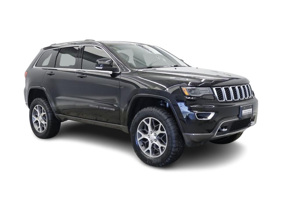 Thumbnail: 2018 Jeep Grand Cherokee - 20
