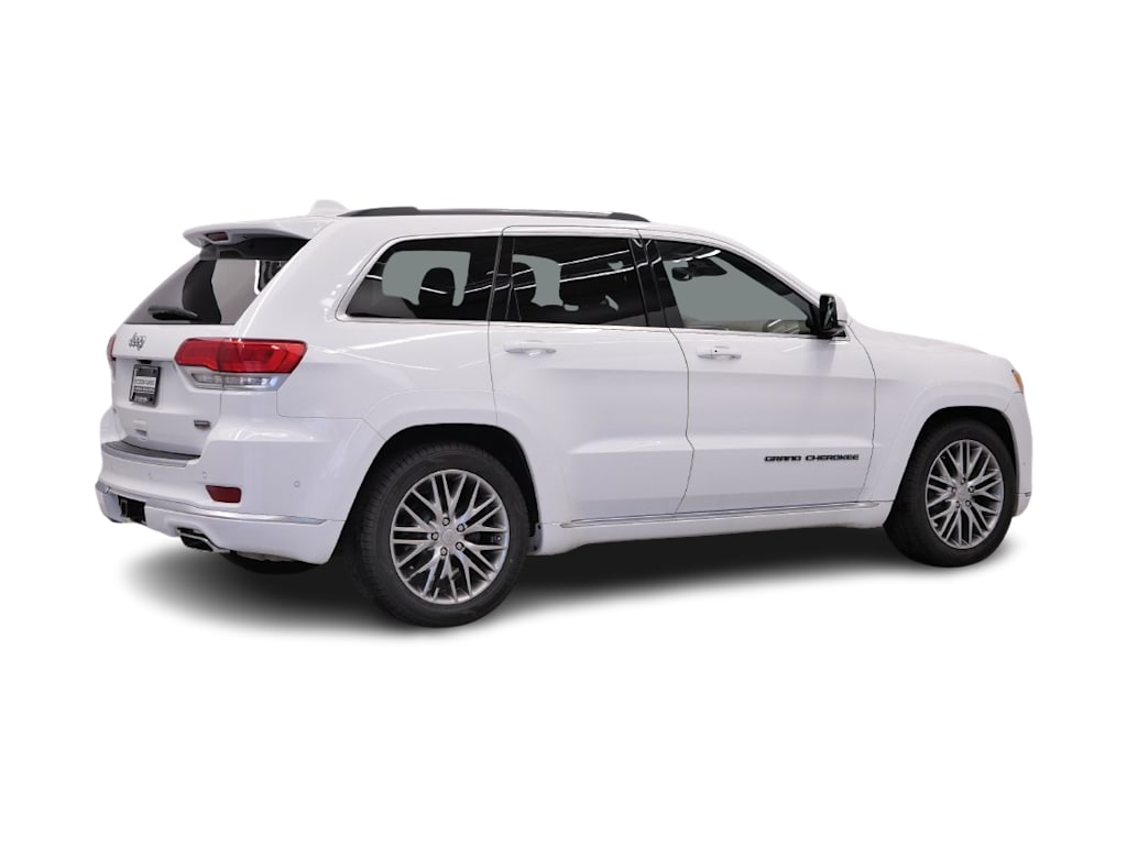 Thumbnail: 2017 Jeep Grand Cherokee - 17