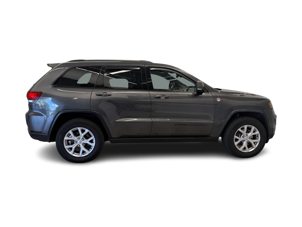 Thumbnail: 2017 Jeep Grand Cherokee - 15