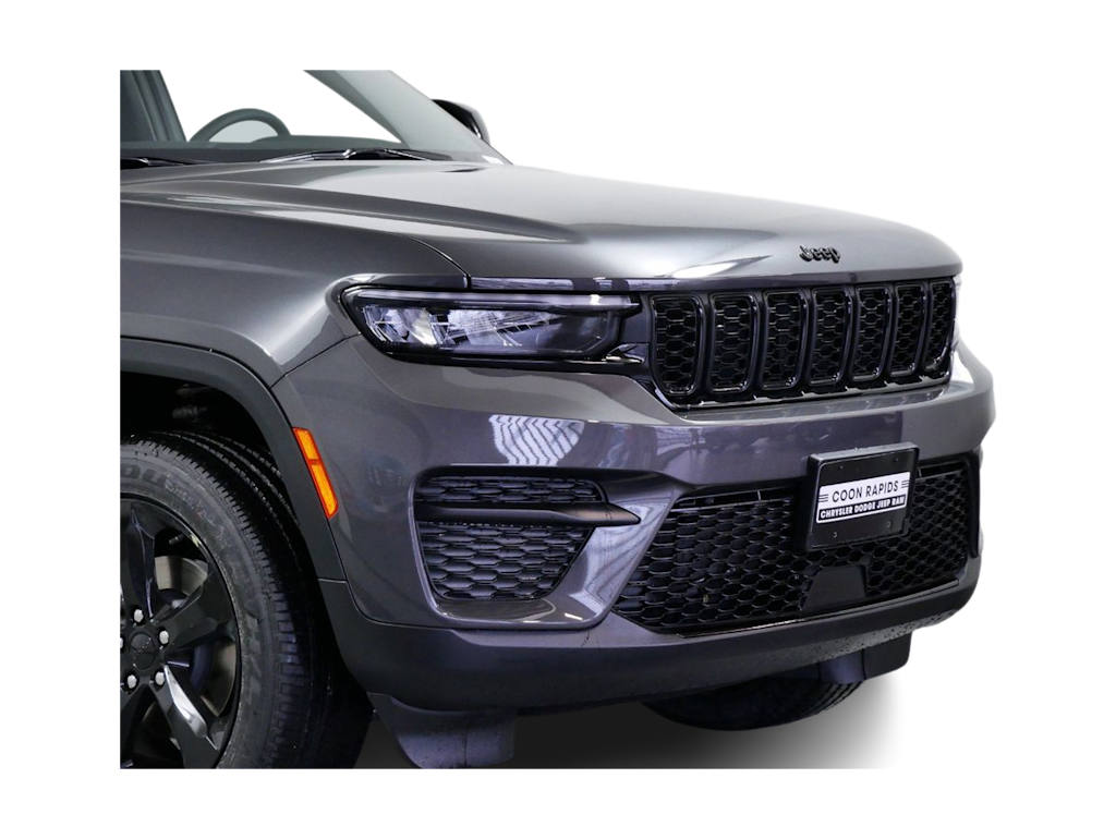 Thumbnail: 2024 Jeep Grand Cherokee - 6