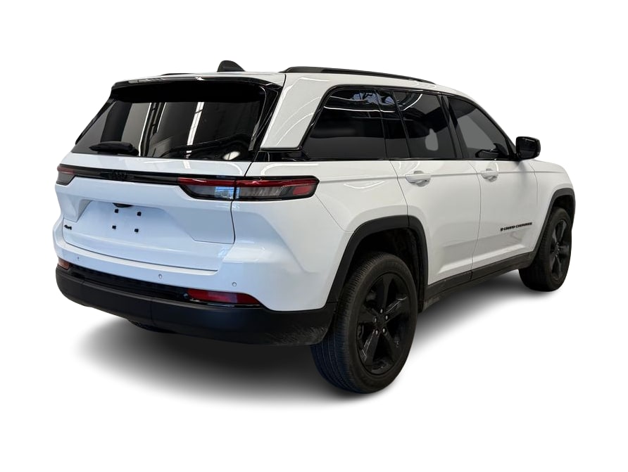 Thumbnail: 2023 Jeep Grand Cherokee - 18