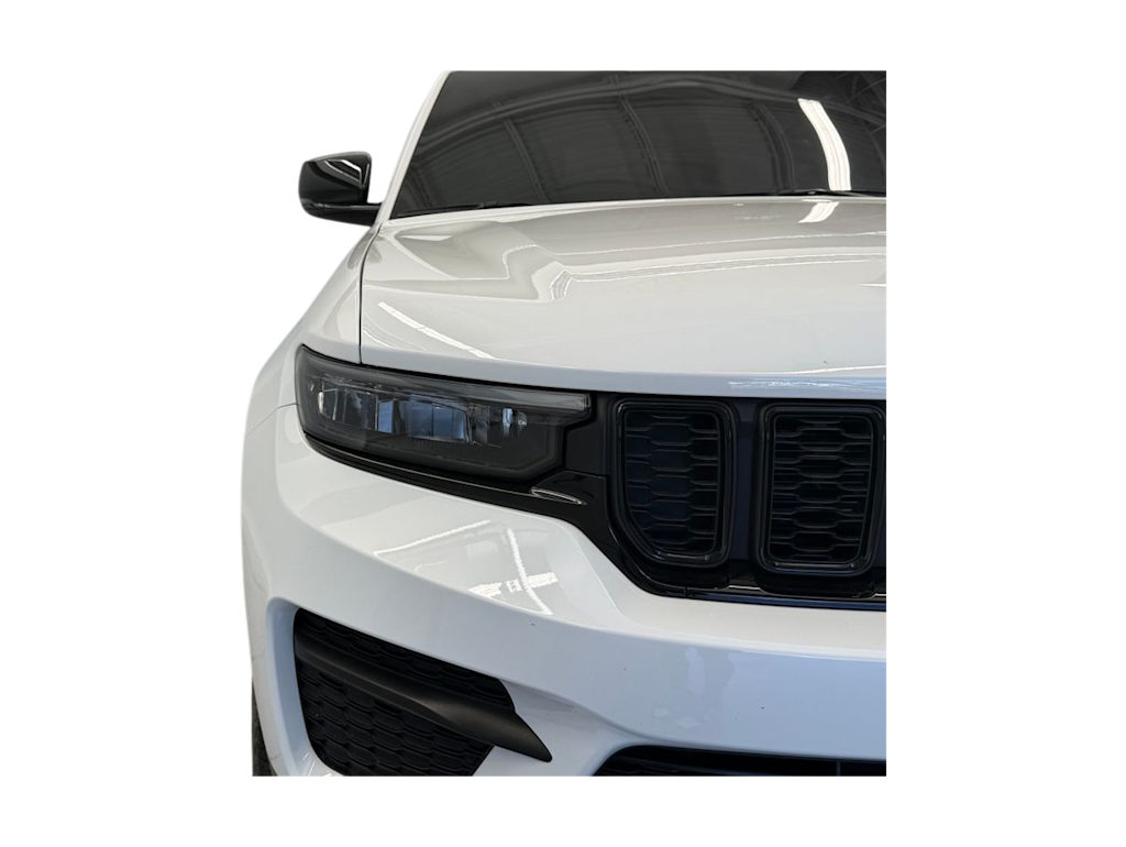 Thumbnail: 2023 Jeep Grand Cherokee - 16