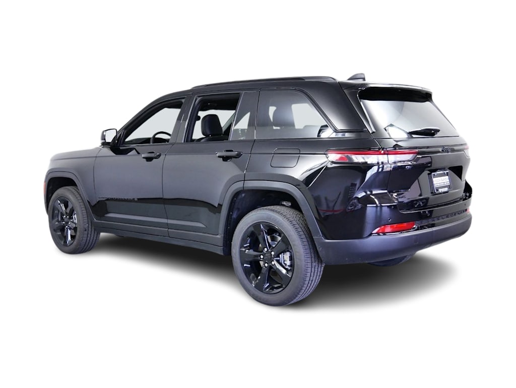 Thumbnail: 2024 Jeep Grand Cherokee - 4