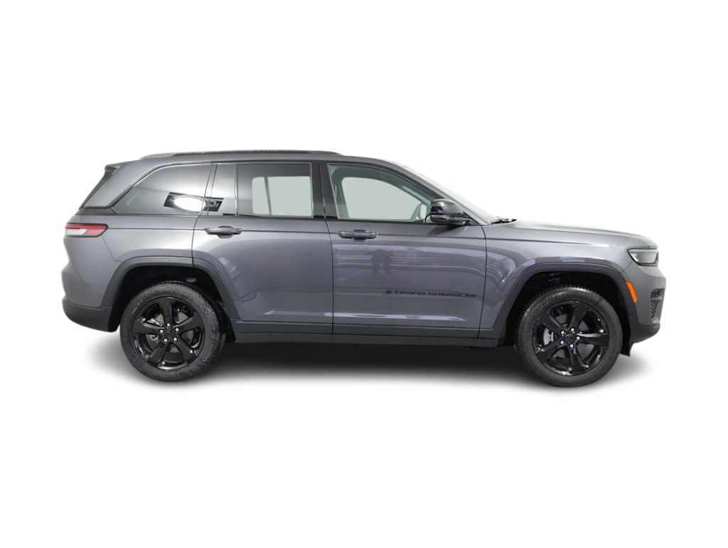 Thumbnail: 2024 Jeep Grand Cherokee - 19