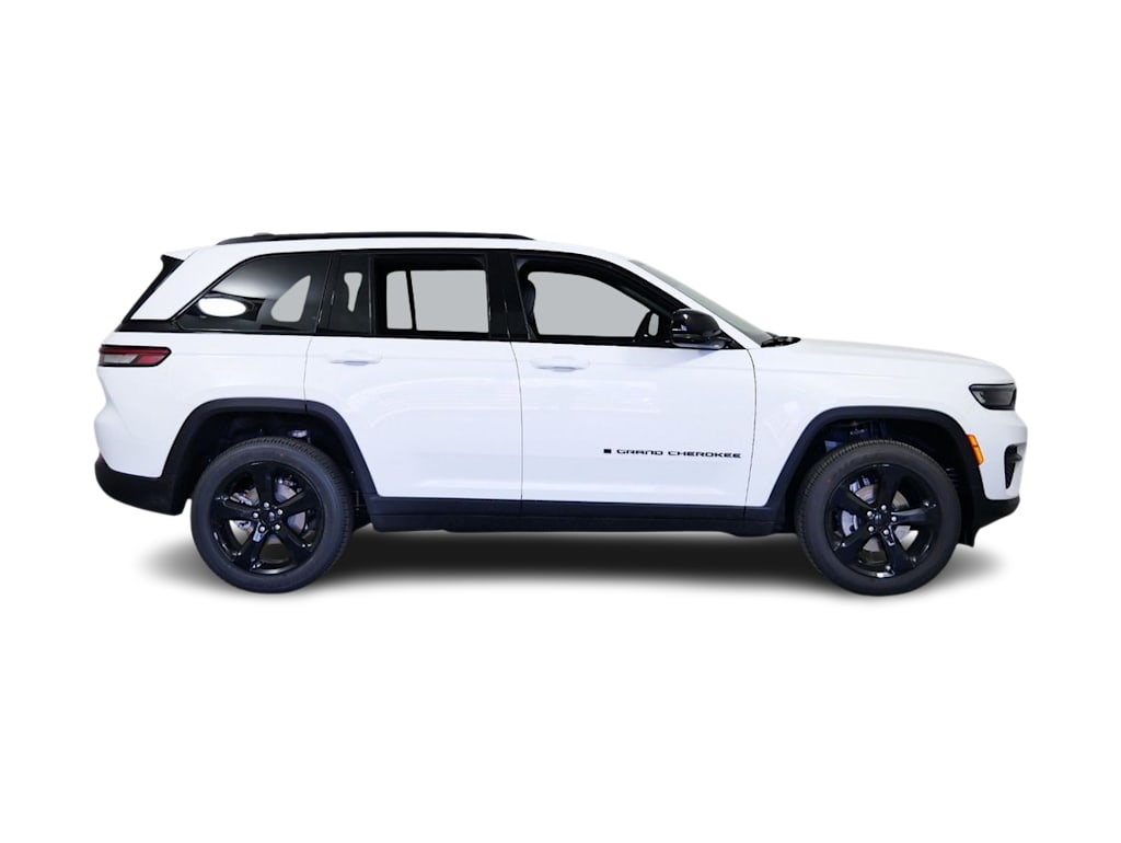 Thumbnail: 2024 Jeep Grand Cherokee - 21
