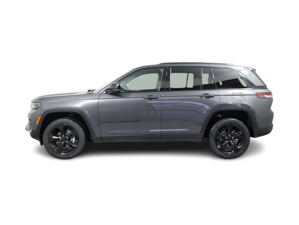 Thumbnail: 2024 Jeep Grand Cherokee - 3