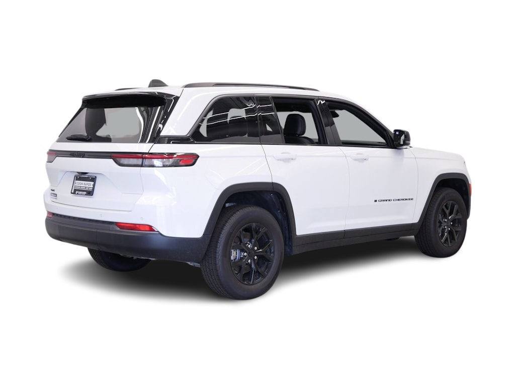 Thumbnail: 2026 Jeep Grand Cherokee - 15