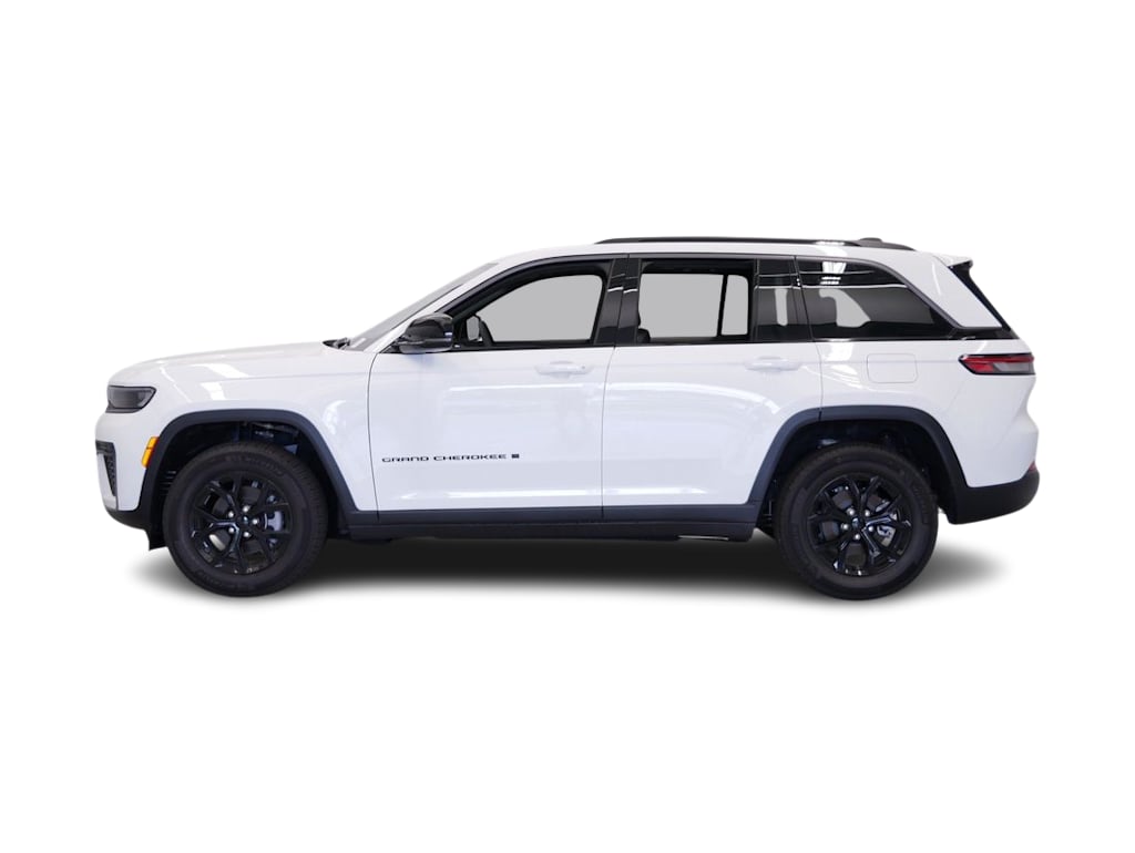 Thumbnail: 2026 Jeep Grand Cherokee - 3
