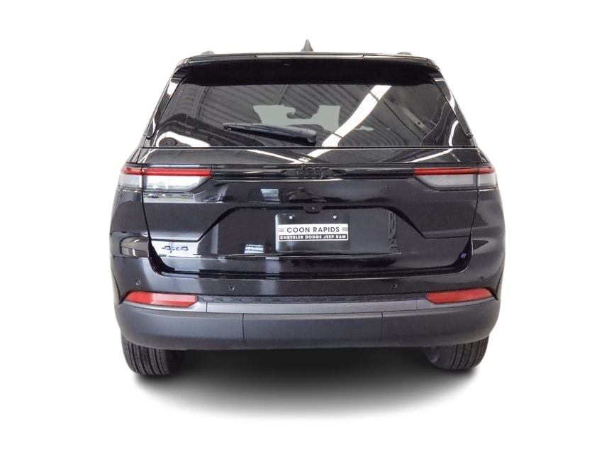 Thumbnail: 2026 Jeep Grand Cherokee - 5