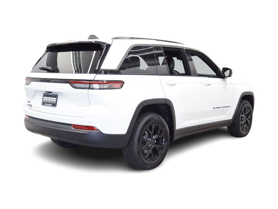 Thumbnail: 2026 Jeep Grand Cherokee - 17