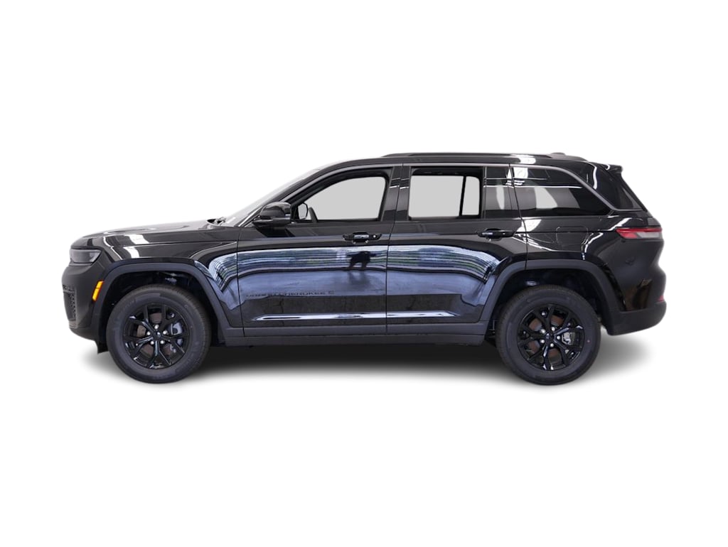 Thumbnail: 2026 Jeep Grand Cherokee - 3