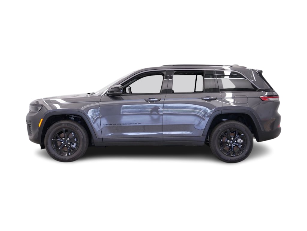 Thumbnail: 2026 Jeep Grand Cherokee - 3