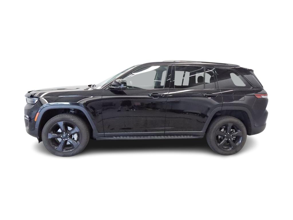 Thumbnail: 2023 Jeep Grand Cherokee - 3
