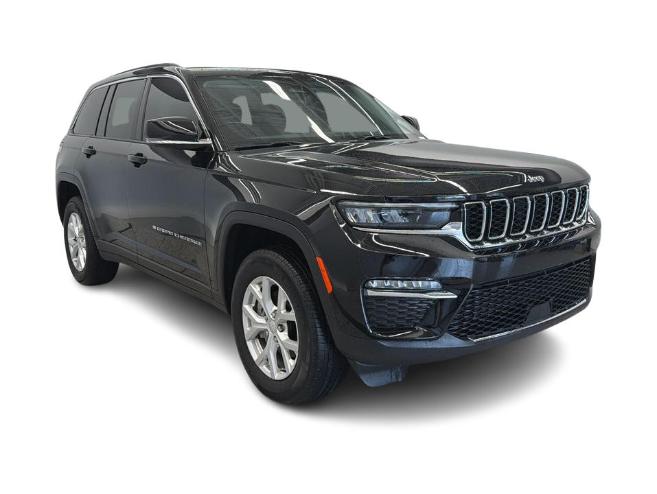 Thumbnail: 2023 Jeep Grand Cherokee - 14
