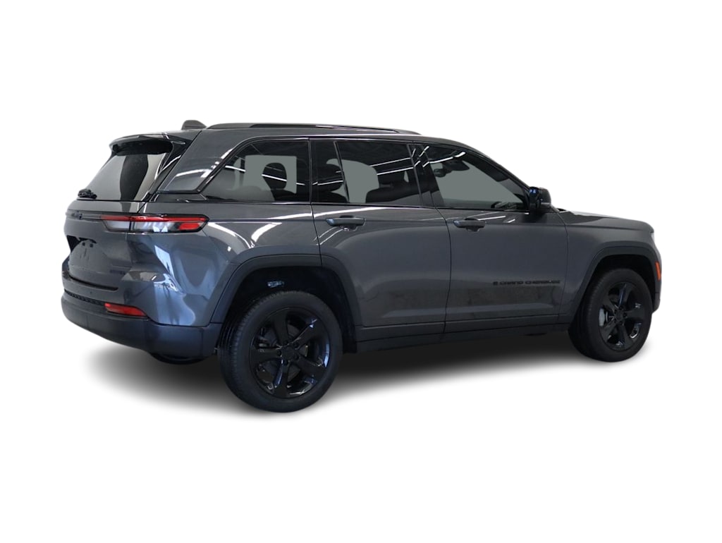 Thumbnail: 2024 Jeep Grand Cherokee - 18
