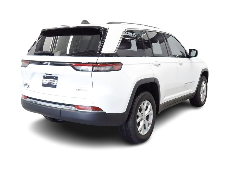 Thumbnail: 2023 Jeep Grand Cherokee - 15