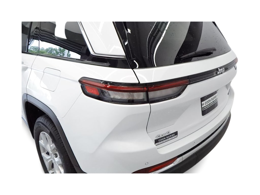 Thumbnail: 2023 Jeep Grand Cherokee - 21
