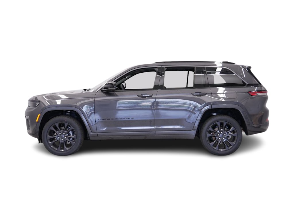 Thumbnail: 2026 Jeep Grand Cherokee - 3