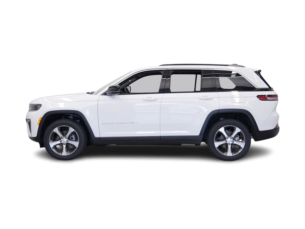 Thumbnail: 2026 Jeep Grand Cherokee - 3