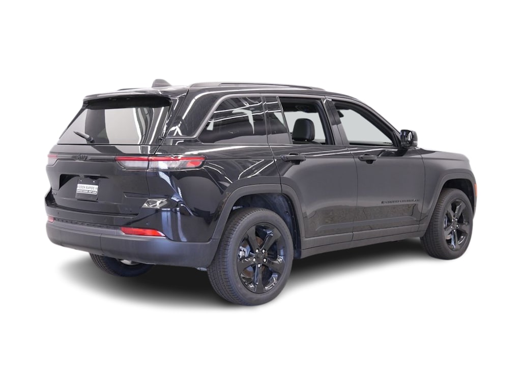 Thumbnail: 2026 Jeep Grand Cherokee - 16