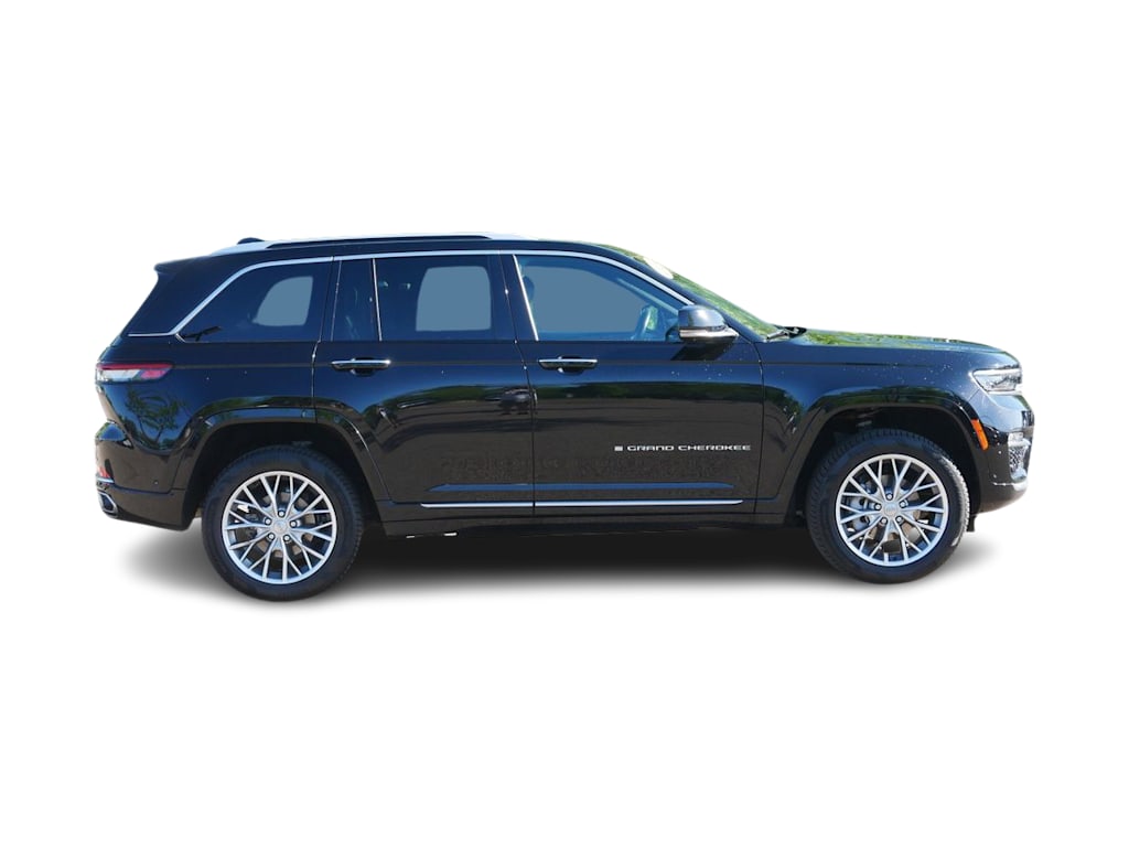 Thumbnail: 2023 Jeep Grand Cherokee - 17