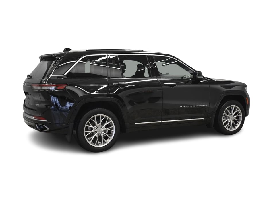 Thumbnail: 2023 Jeep Grand Cherokee - 17