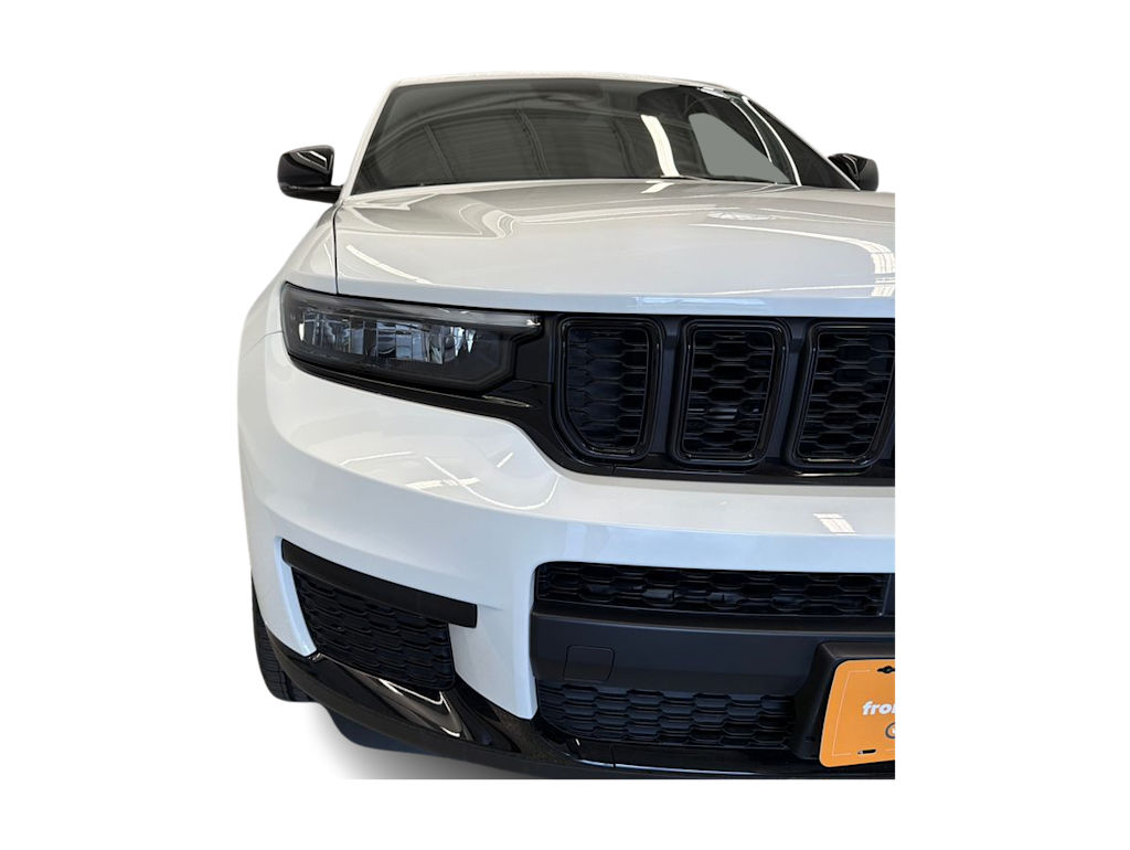 Thumbnail: 2023 Jeep Grand Cherokee L - 16