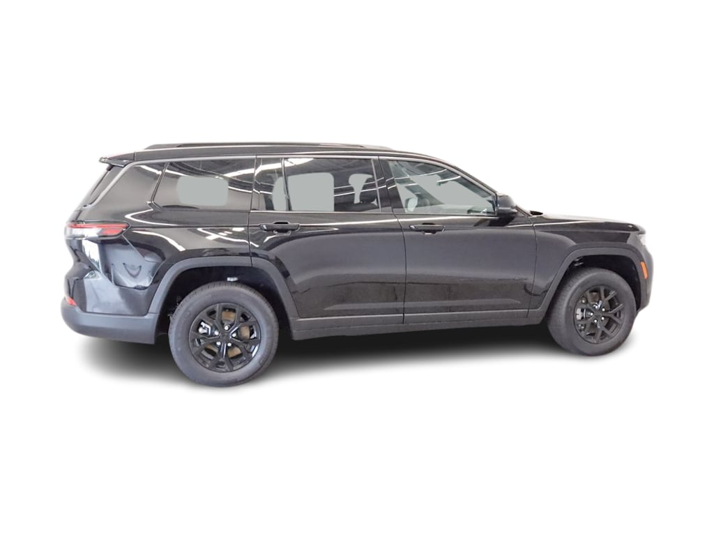 Thumbnail: 2026 Jeep Grand Cherokee L - 17