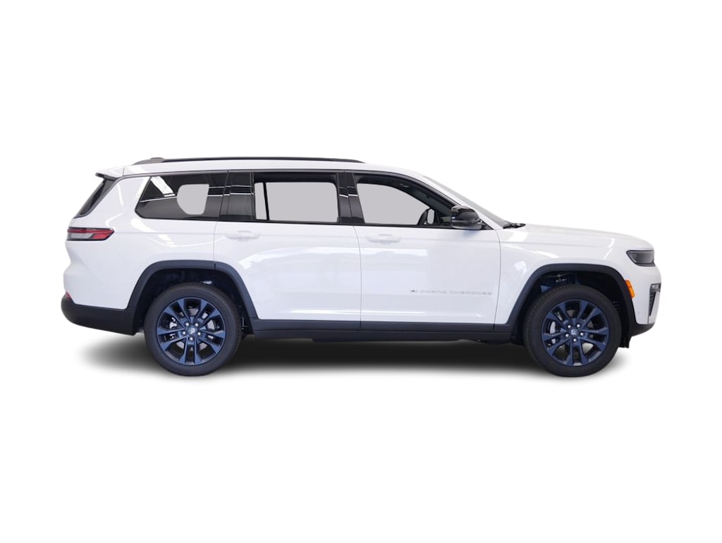 Thumbnail: 2026 Jeep Grand Cherokee L - 16