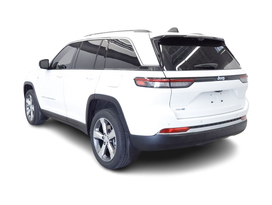 Thumbnail: 2022 Jeep Grand Cherokee - 4