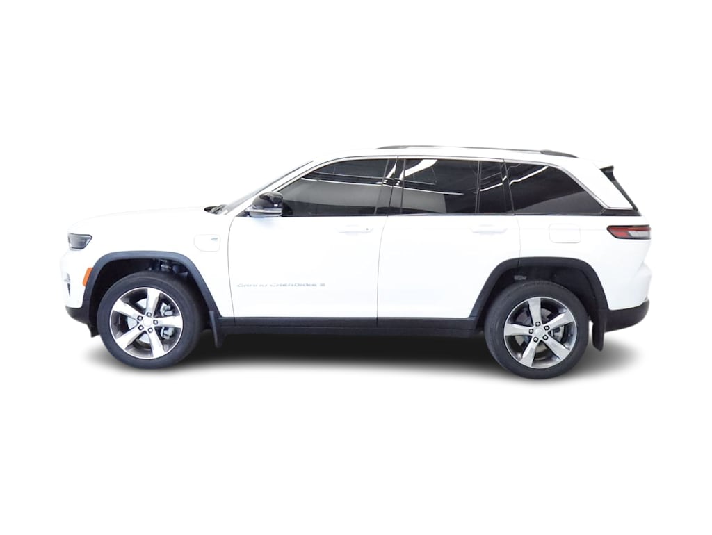 Thumbnail: 2022 Jeep Grand Cherokee - 3