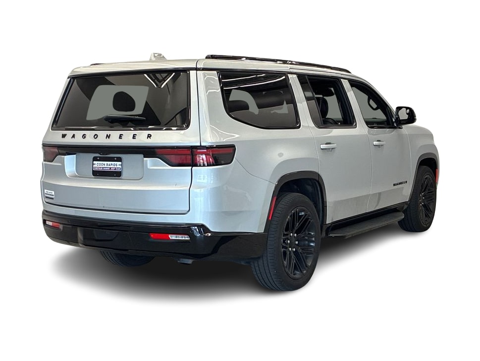 Thumbnail: 2023 Jeep Wagoneer - 13