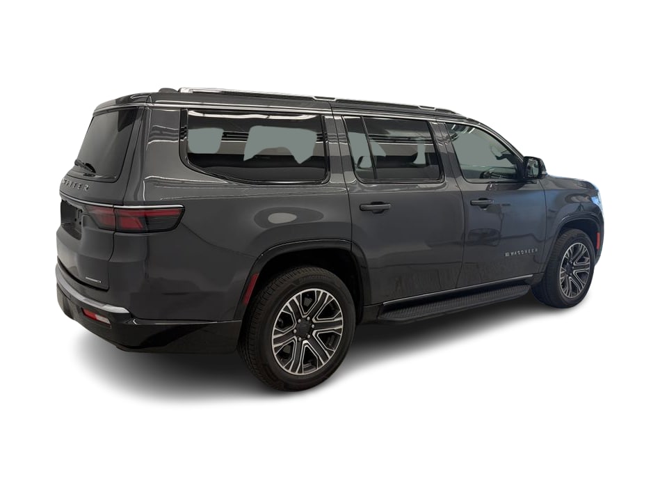 Thumbnail: 2022 Jeep Wagoneer - 21