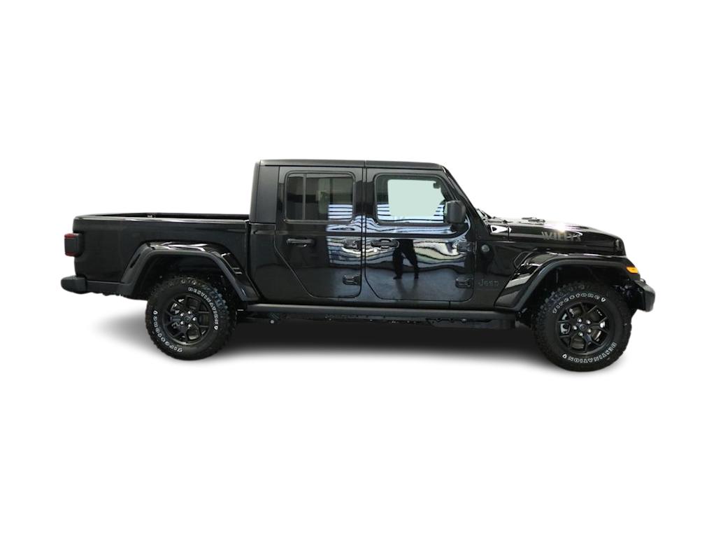 Thumbnail: 2026 Jeep Gladiator - 22