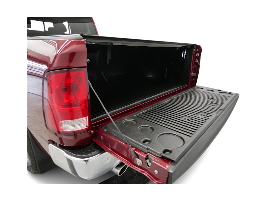 2019 RAM 1500 SLT 18